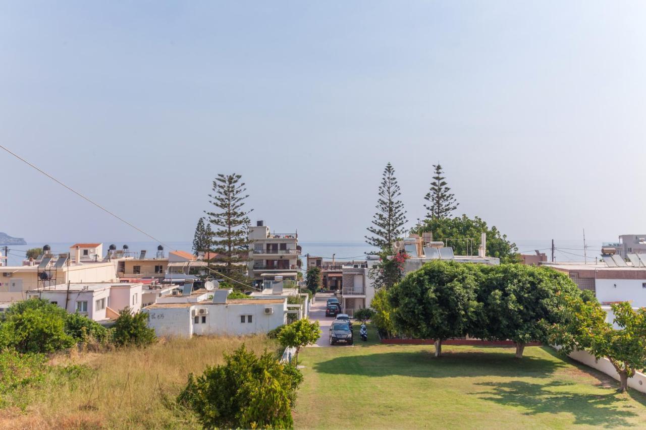 Christine Seaside Apartments In Chania Stalos Bagian luar foto